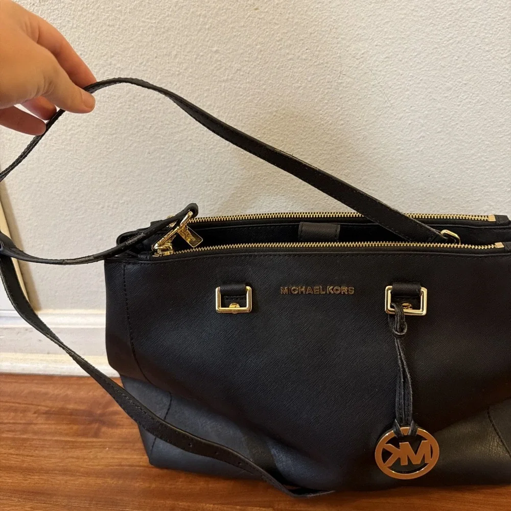 Black Selma Michael Kors Large Crossbody Purse Good Condition No Handles